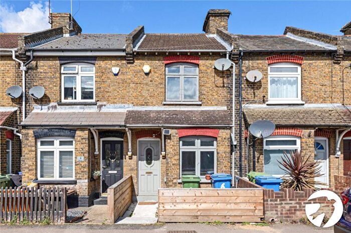 2 Bedroom Terraced House For Sale In North Street, Sittingbourne, Kent, ME10