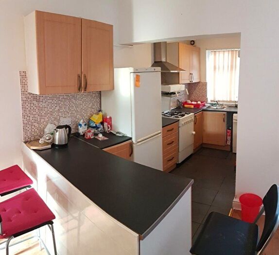 3 Bedroom House To Rent In Lowestoft Street, Manchester, M14