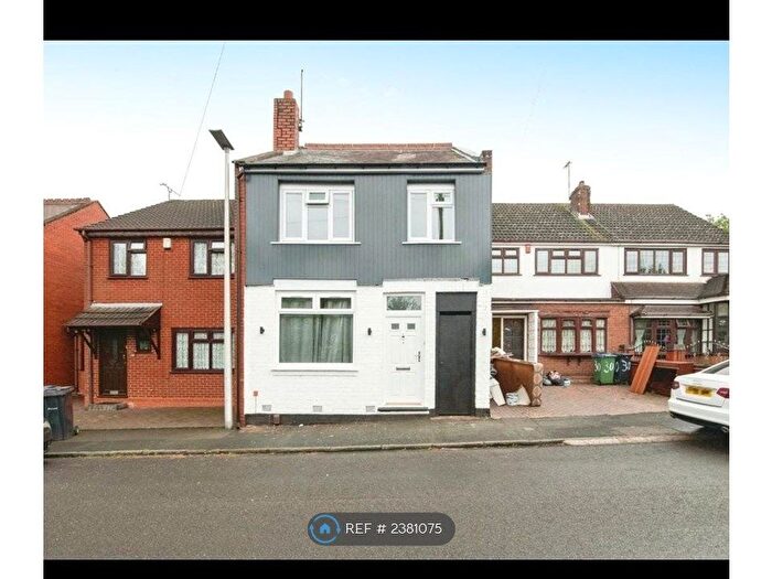 4 Bedroom Detached House To Rent In Railway Street, West Bromwich, B70