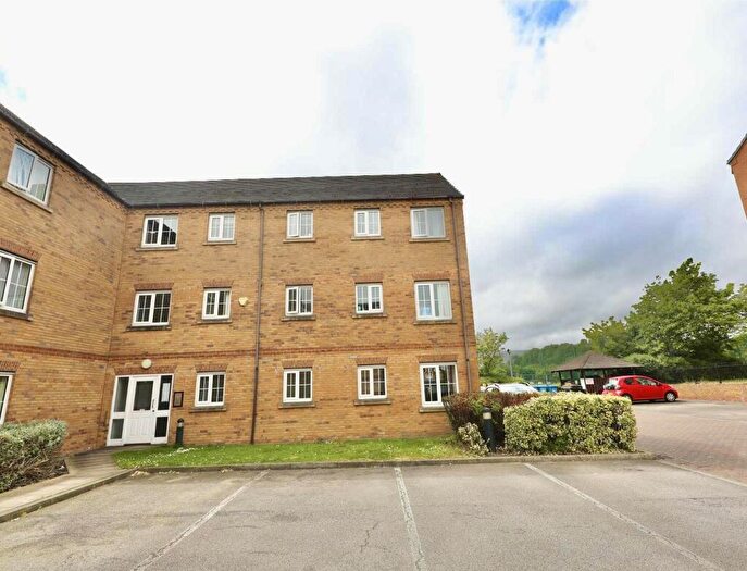 2 Bedroom Flat For Sale In Chandlers Court, Hull, HU9
