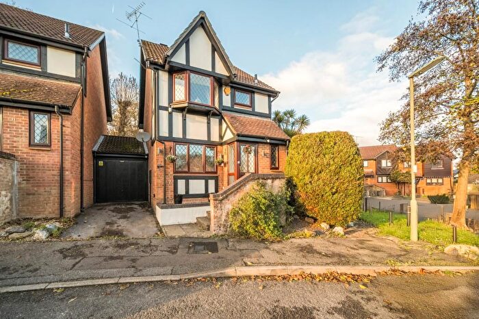 3 Bedroom Detached House For Sale In Bagshot, Surrey, GU19