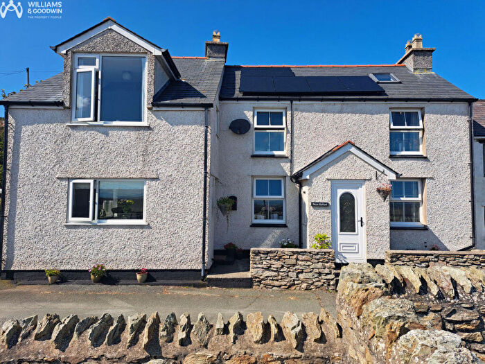 4 Bedroom Detached House For Sale In Holyhead Mountain, Holyhead, Anglesey, LL65