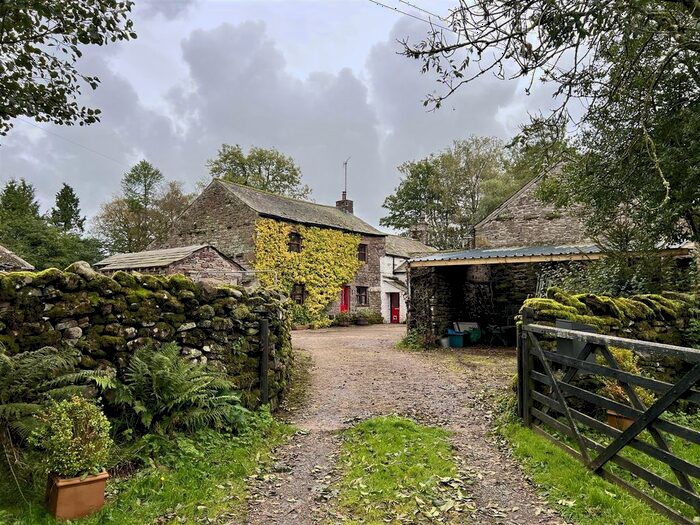 4 Bedroom Detached House For Sale In Green Croft, Shap, Penrith, CA10