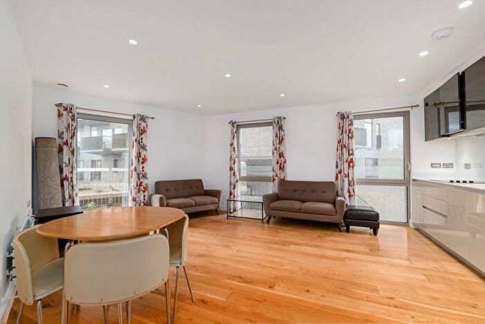 2 Bedroom Flat To Rent In Bywell Place, E16