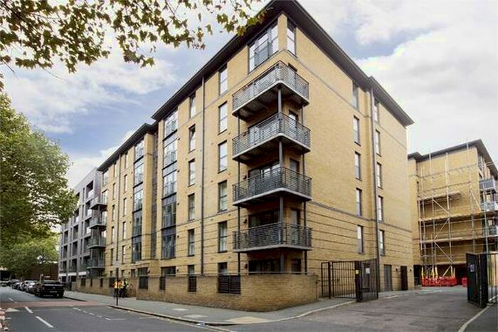 2 Bedroom Flat To Rent In Sandover House, Spa Road, Tower Bridge, Bermondsey, Shad Thames, London, SE16