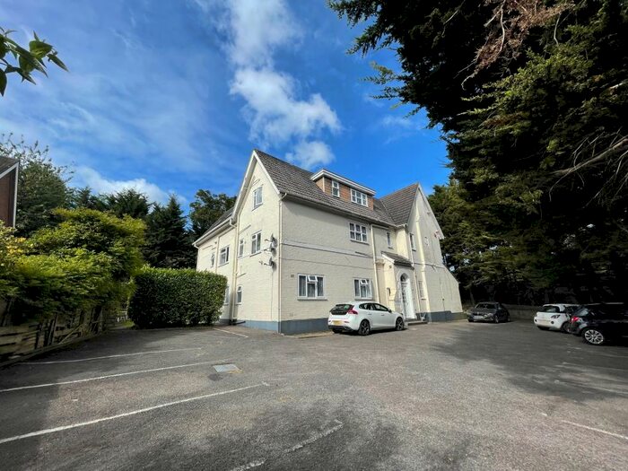 1 Bedroom Flat To Rent In Cresent Road Bournemouth, BH2