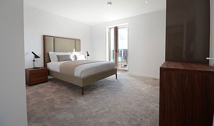 1 Bedroom Flat To Rent In Rodney Road, Elephant And Castle, London, SE17