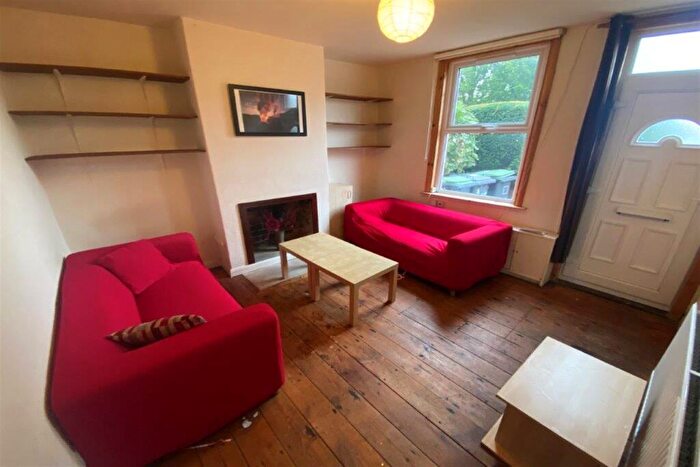 3 Bedroom Terraced House To Rent In Derby Street, Beeston, NG9