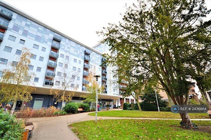 2 Bedroom Flat To Rent In Becket House New Road, Brentwood, CM14