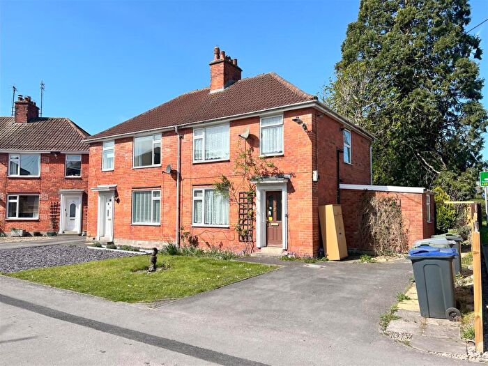 3 Bedroom Semi-Detached House For Sale In Wynsome Street, Southwick, Trowbridge, BA14