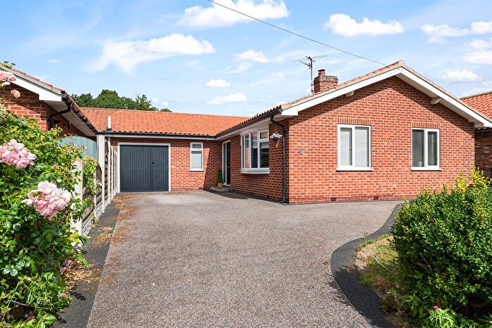 3 Bedroom Bungalow For Sale In The Village, Skelton, YO30