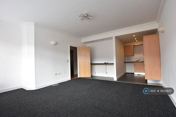2 Bedroom Flat To Rent In Guildford Street, Luton, LU1
