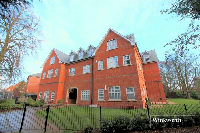 2 Bedroom Apartment To Rent In Goldring Way, London Colney, St. Albans, Hertfordshire, AL2