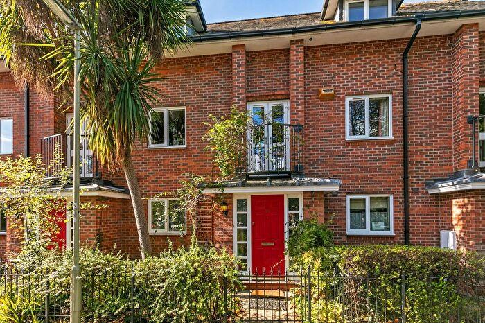 5 Bedroom Terraced House To Rent In Gordon Road, Winchester, SO23