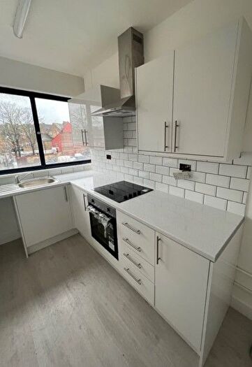 1 Bedroom Flat To Rent In Upper Green East, Mitcham, CR4