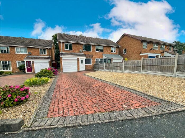 3 Bedroom Semi-Detached House To Rent In Angelica, Amington, Tamworth, Staffordshire, B77