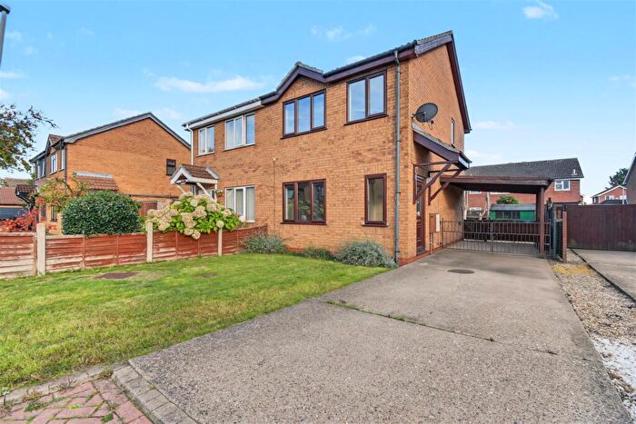 3 Bedroom House For Sale In Sunningdale Drive, Immingham, DN40