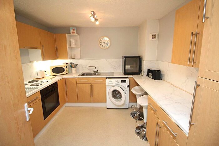 1 Bedroom Flat To Rent In Radstocks, Stock Road, CM12