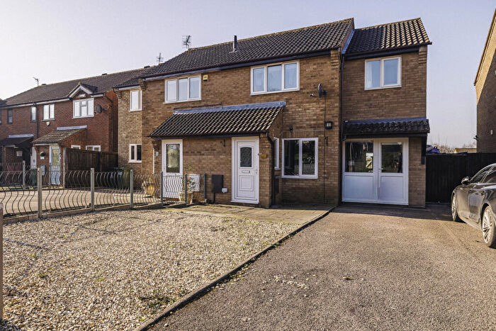 3 Bedroom Semi-Detached House For Sale In Orchid Close, Ross-on-Wye, Hfds, HR9