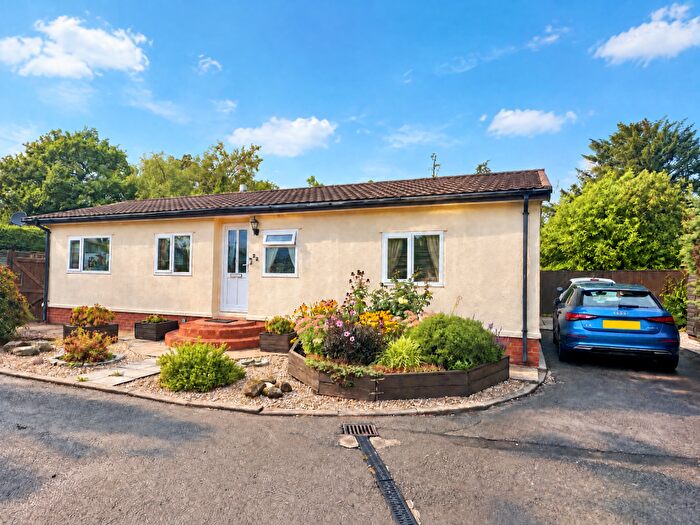 2 Bedroom Mobile Home For Sale In Meadow House Park, Spurstow, CW6