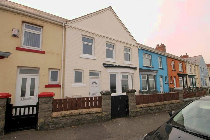 3 Bedroom Terraced House To Rent In Marine Drive, Hartlepool, TS24