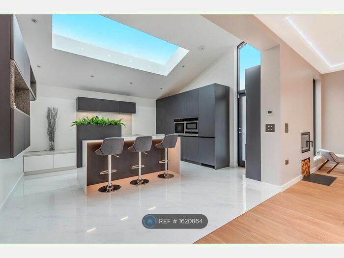 4 Bedroom Detached House To Rent In Shaws Cottages, London, SE23