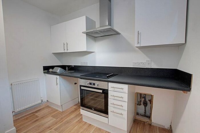 1 Bedroom Flat To Rent In High Street, Melksham, SN12