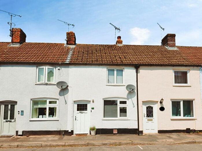 2 Bedroom Cottage For Sale In Walk Mill Lane, Kingswood, Wotton-Under-Edge, GL12