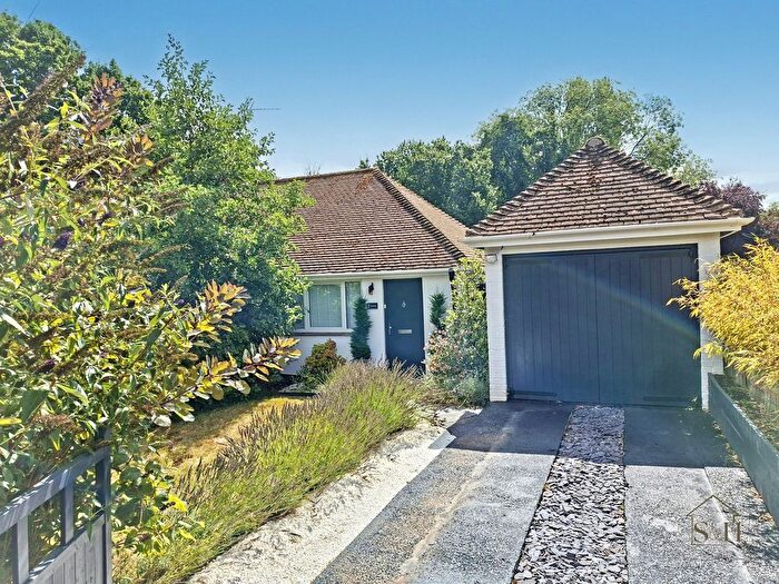 2 Bedroom Semi-Detached Bungalow For Sale In Tudor Road, Kennington, TN24
