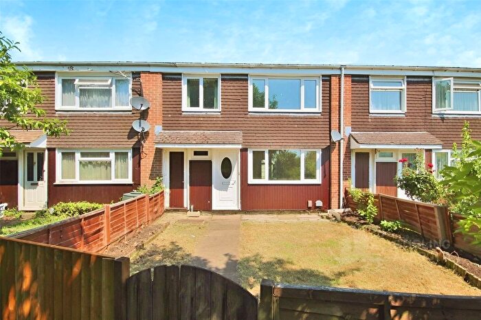 3 Bedroom Terraced House To Rent In Shortdale Road, Aldershot, Hampshire, GU11