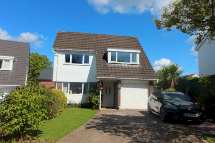 4 Bedroom Detached House For Sale In Vicarage Close, Guilden Sutton, Chester, Cheshire, CH3