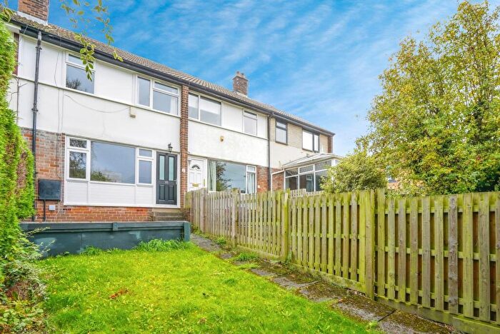 3 Bedroom Terraced House For Sale In Spring View, Gildersome, Leeds, West Yorkshire, LS27