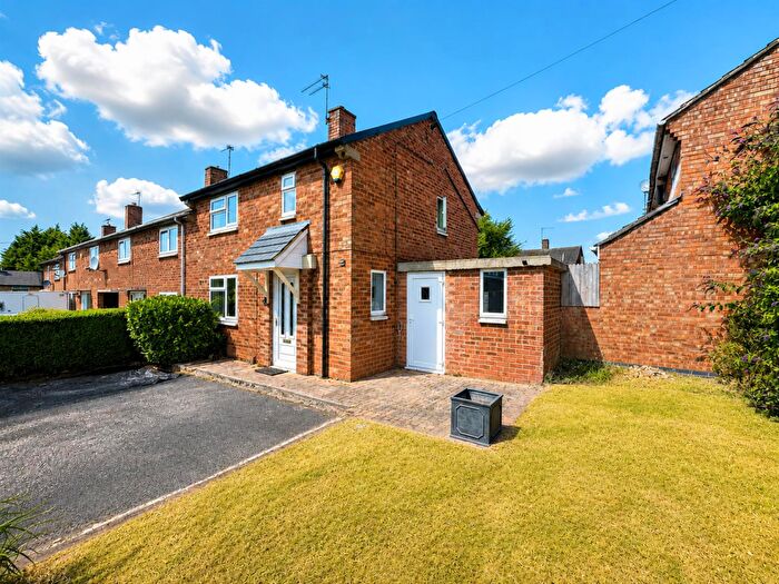 2 Bedroom Terraced House For Sale In Trenant Road, Leicester, LE2