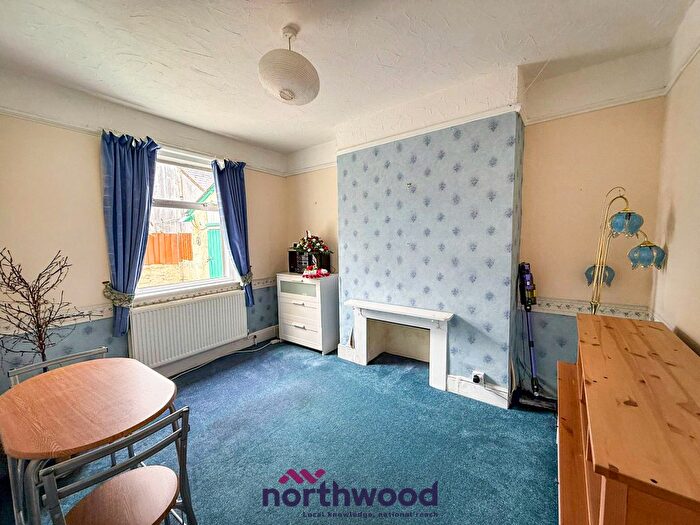 3 Bedroom End Of Terrace House For Sale In May Street, St James, Exeter, EX4