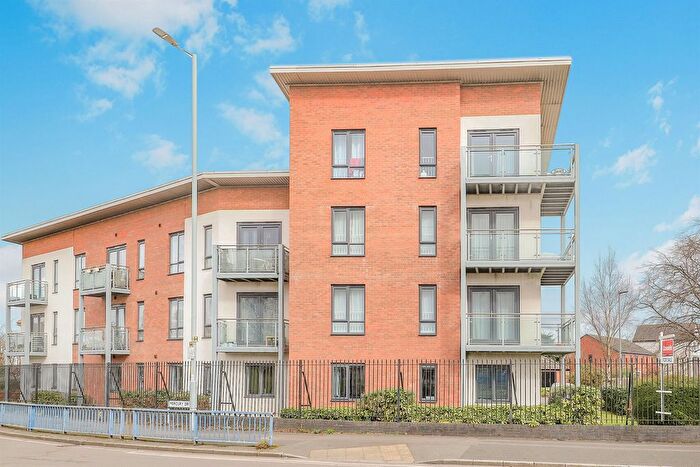 2 Bedroom Flat To Rent In Europa Gardens, Wolverhampton, WV10