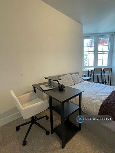 1 Bedroom Flat To Rent In Abbey House, London, NW8