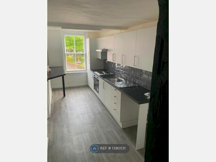 2 Bedroom Flat To Rent In Head Street, Halstead, CO9