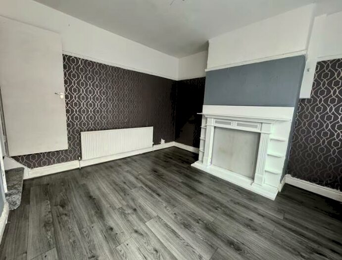 2 Bedroom House To Rent In Temple View Terrace, Leeds, LS9