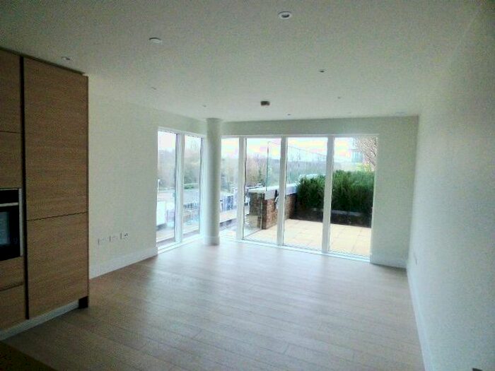 1 Bedroom Flat To Rent In Patterson Tower, Kidbrooke Park Road, London, SE3