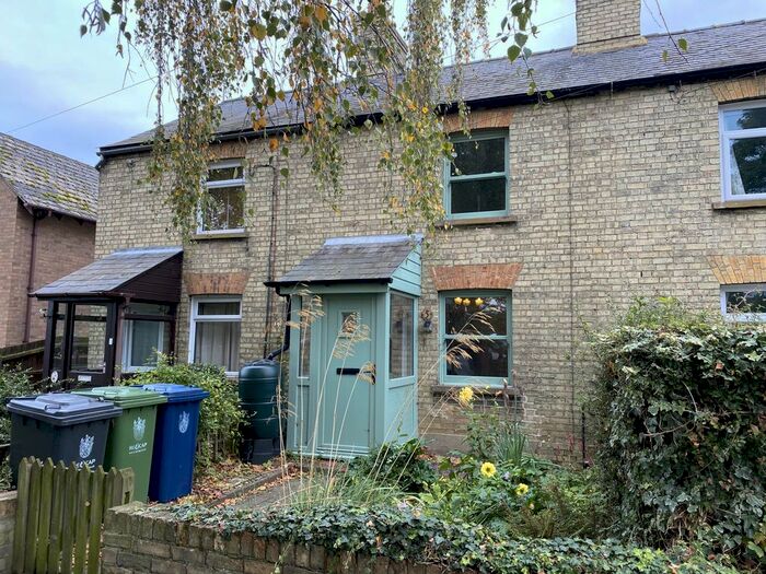 2 Bedroom Semi-Detached House To Rent In The Green, Cambridge, Cambridgeshire, CB24