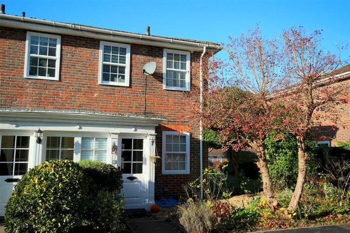 2 Bedroom End Of Terrace House To Rent In Hill Lands, Wargrave, Reading, Berkshire, RG10