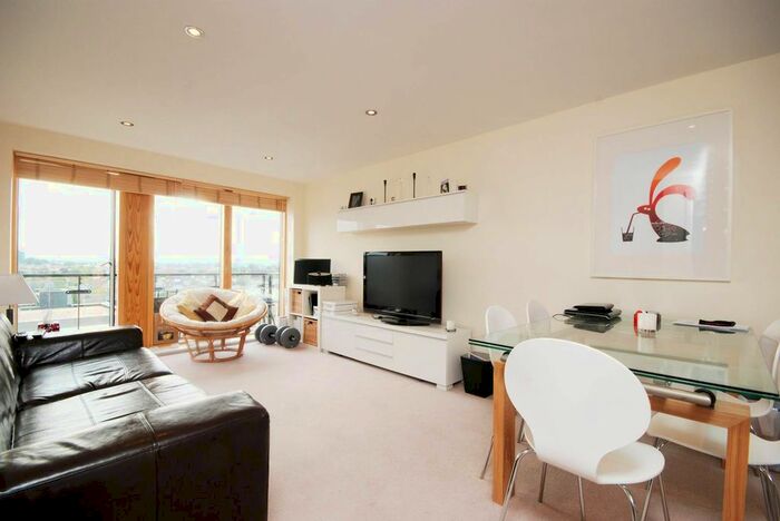2 Bedroom Flat To Rent In Durnsford Road, Wimbledon, London, SW19