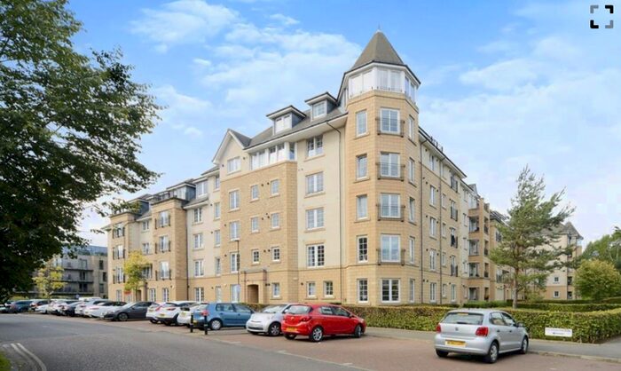 2 Bedroom Flat To Rent In , Powderhall Brae, Edinburgh, EH7