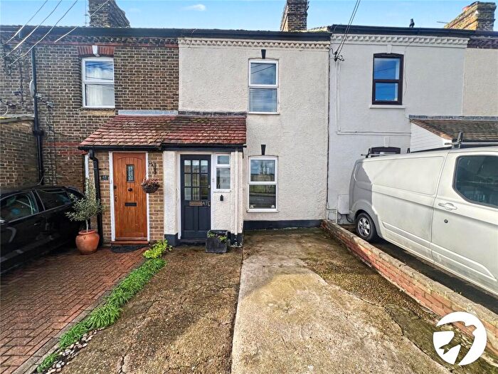 2 Bedroom Terraced House For Sale In Church Street, Cliffe, Rochester, Kent, ME3