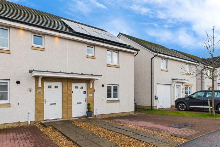3 Bedroom Semi Detached House For Sale In Clover Crescent, Cambuslang, G72