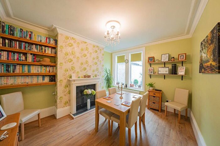 4 Bedroom End Of Terrace House For Sale In Park Terrace, Dunston, Gateshead, Tyne And Wear, NE11