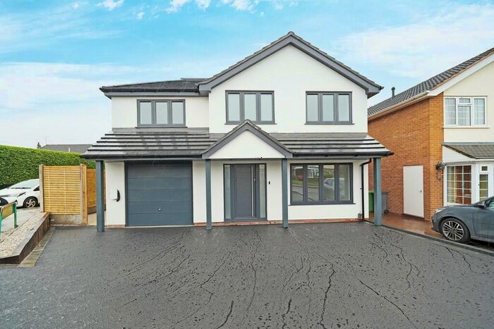 4 Bedroom Detached House To Rent In Copt Heath Drive, Knowle, B93