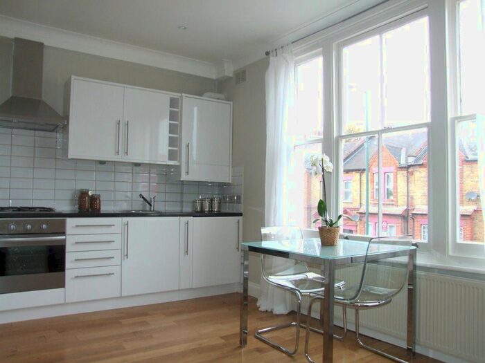 1 Bedroom Flat To Rent In Kilburn Lane, London, W10