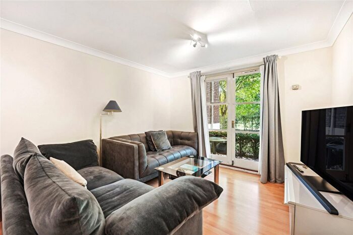 1 Bedroom Flat To Rent In Brompton Park Crescent, London, SW6
