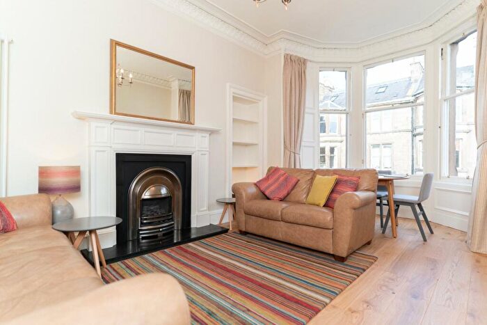 2 Bedroom Flat To Rent In Comely Bank Place, Comely Bank, Edinburgh, EH4